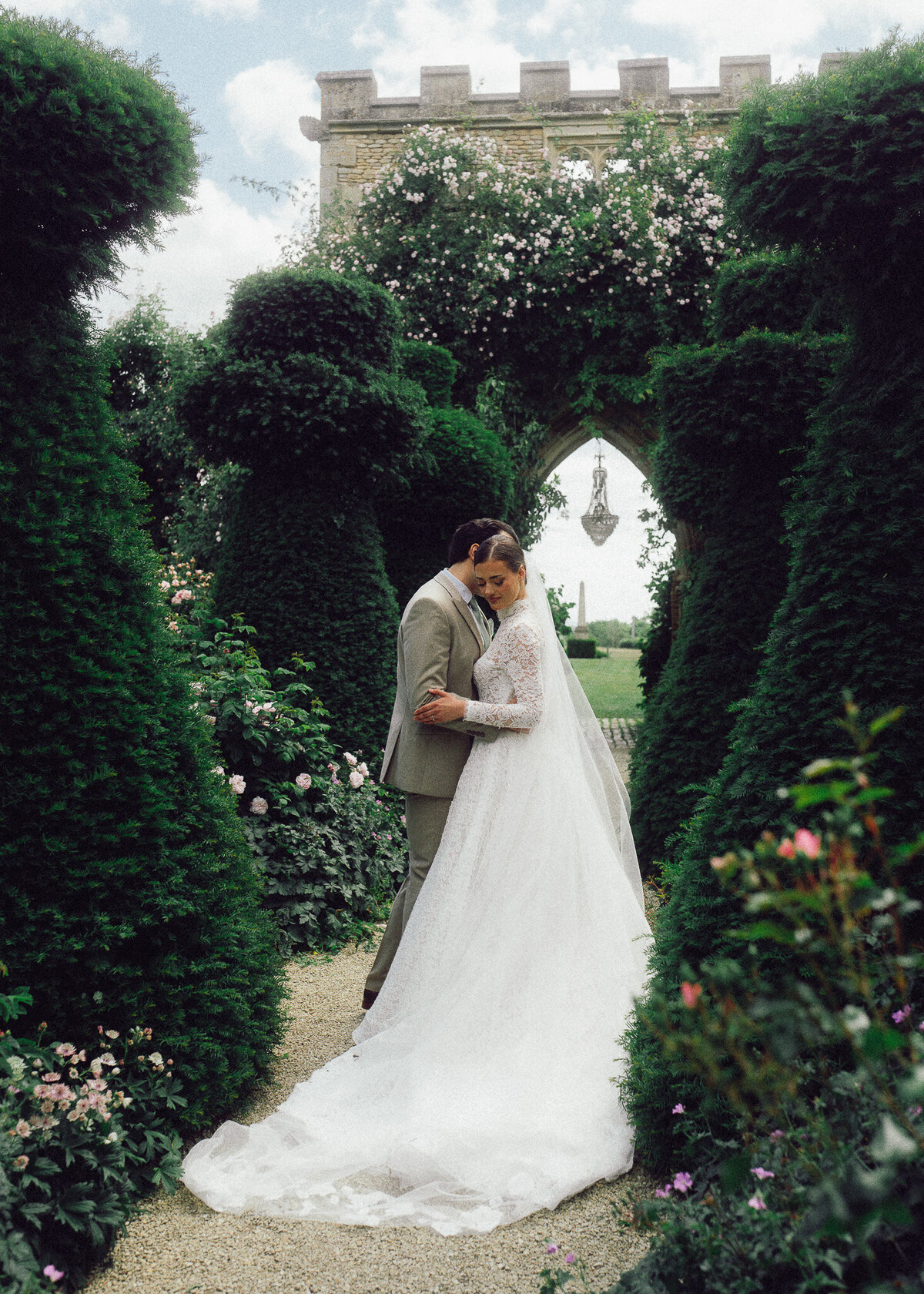 14. euridge-manor-wedding-photography-luxury-cinematic-uk-45