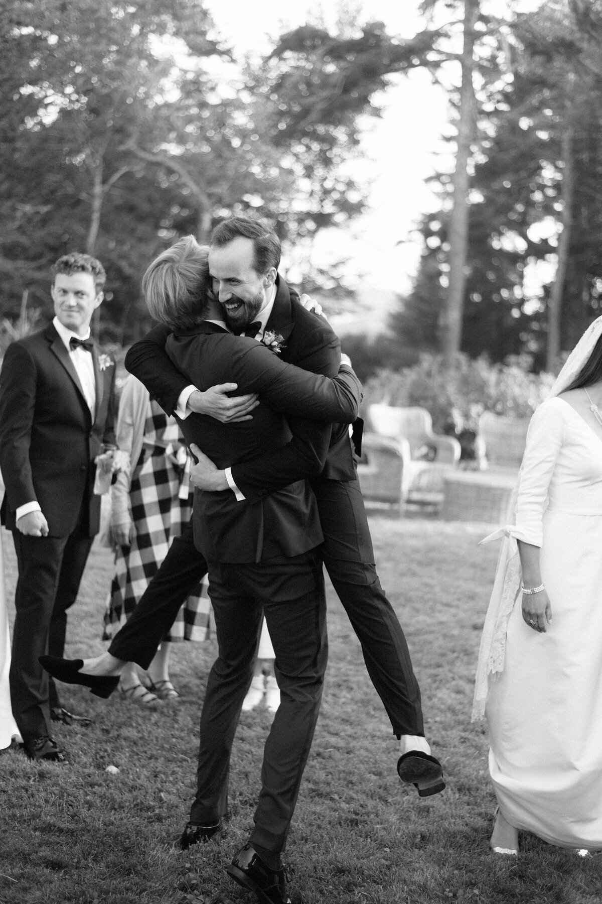 Private_Estate_Maine_Coastal_Wedding_LevKuperman_083