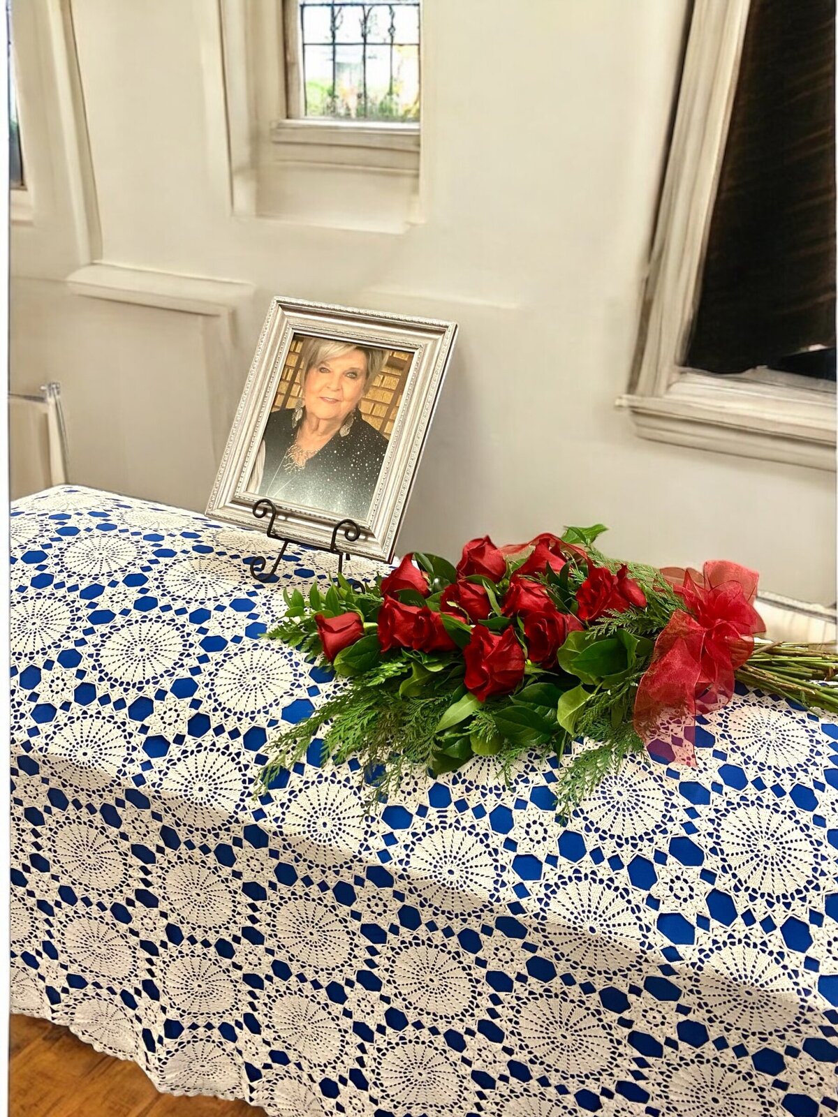 red roses funeral casket flowers 