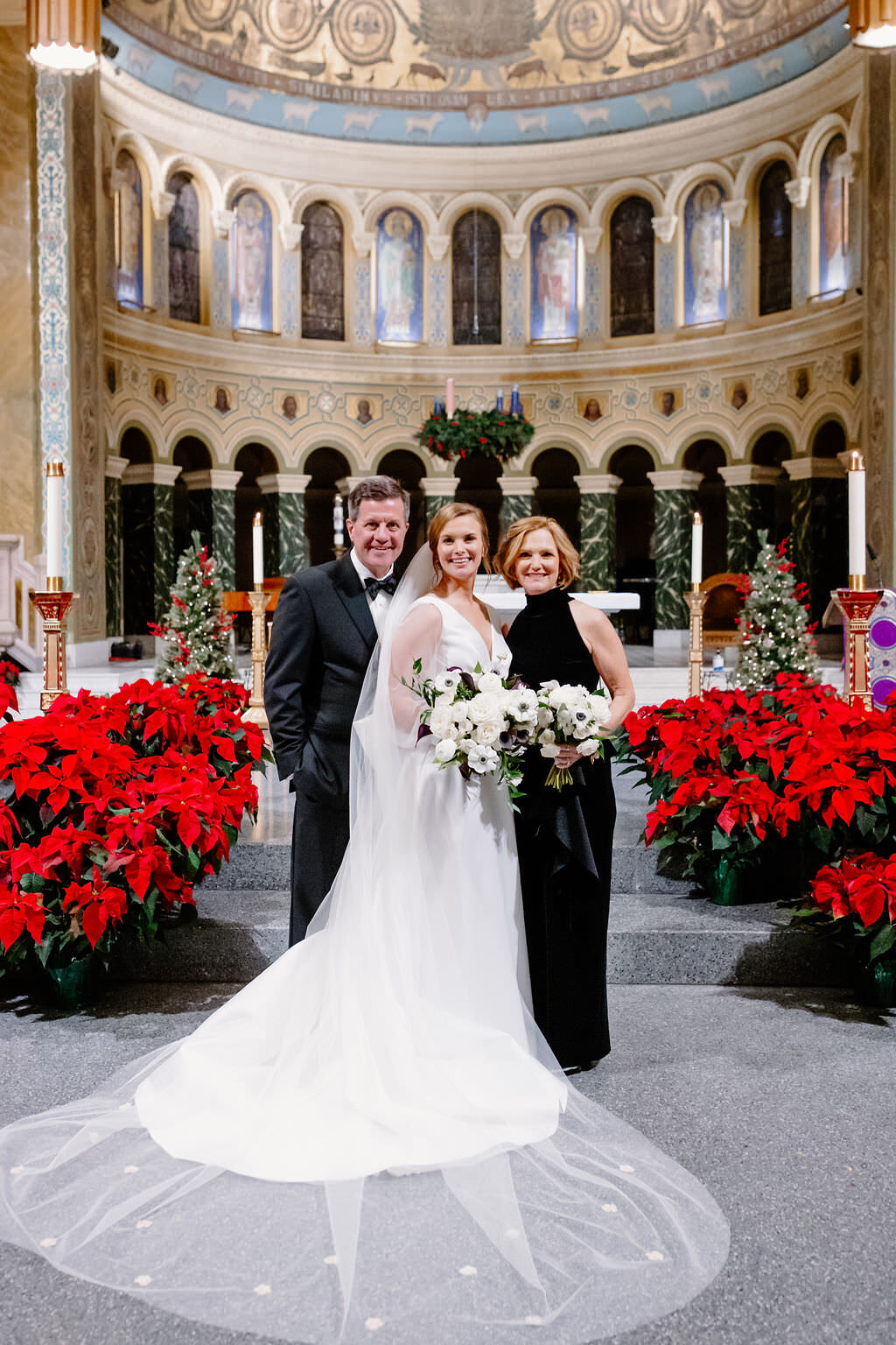 A wedding at Saint Clement Church and The University Club of Chicago - 99