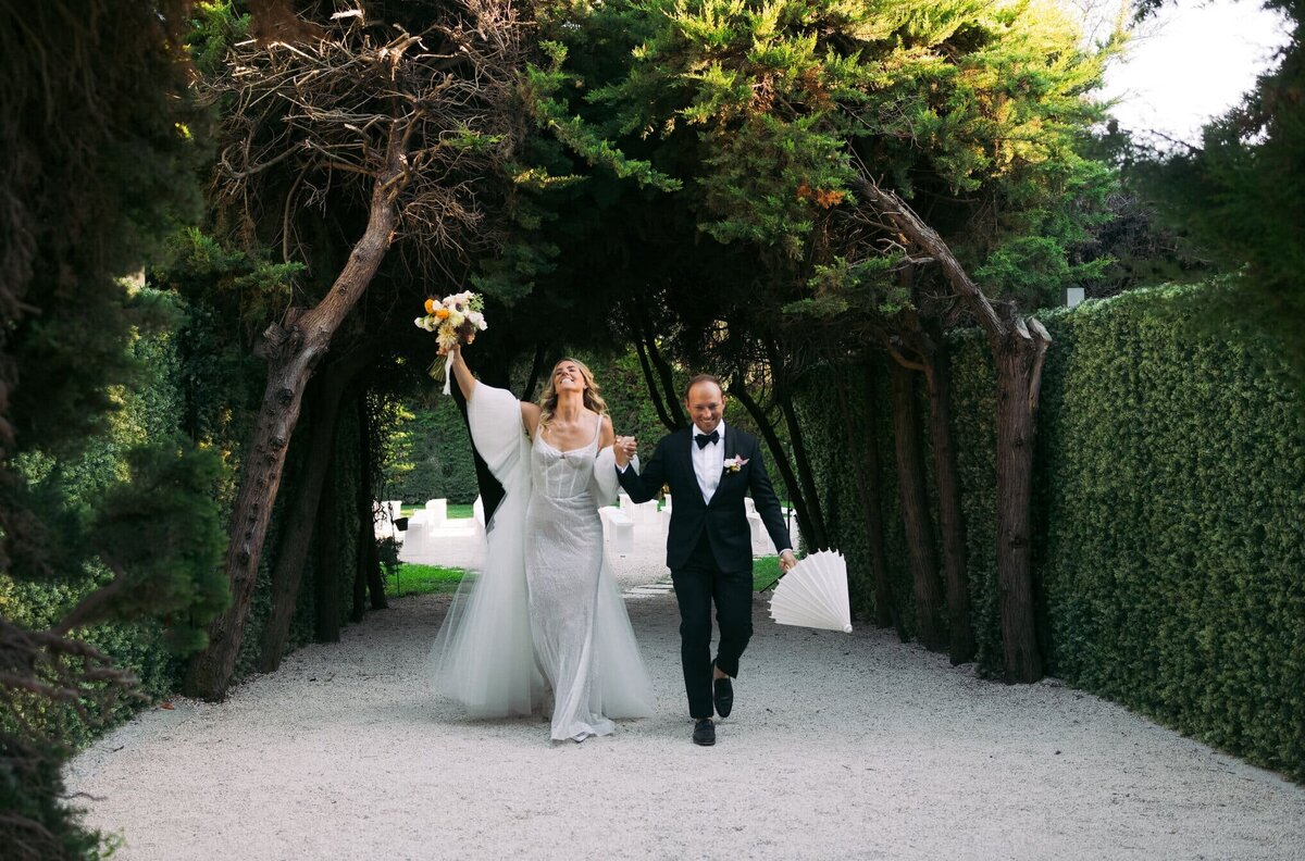 fun-and-modern-wedding-in-provence