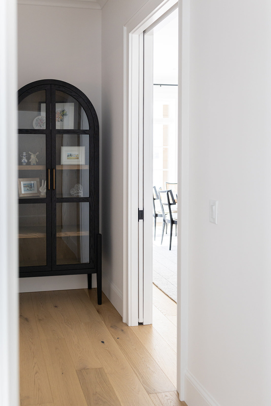 michele rosenboom design cozy colonial dining room 8