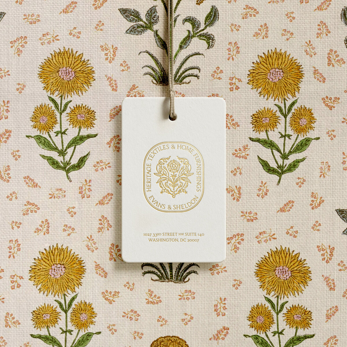 E&S_BrandPresentation_Mockup_HangTag