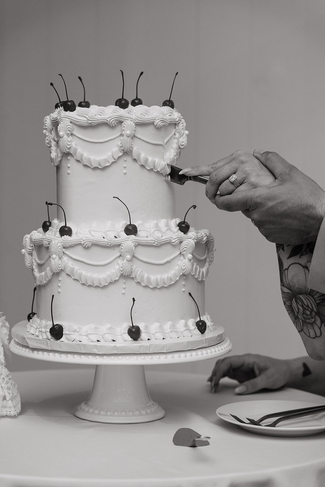 Danielle-Aisling-Le-Peaches-and-Cream-Summer-Wedding_MC_18-18_websize