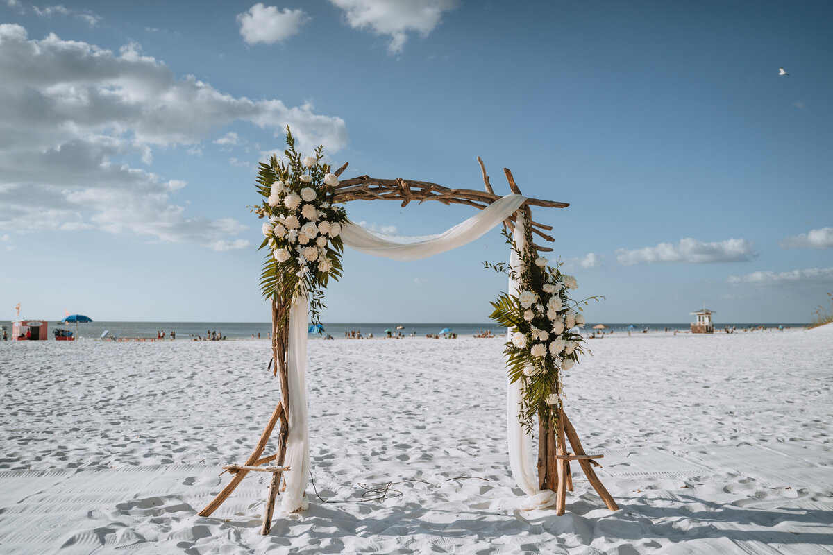 driftwood arch setup at the hilton clearwater beach