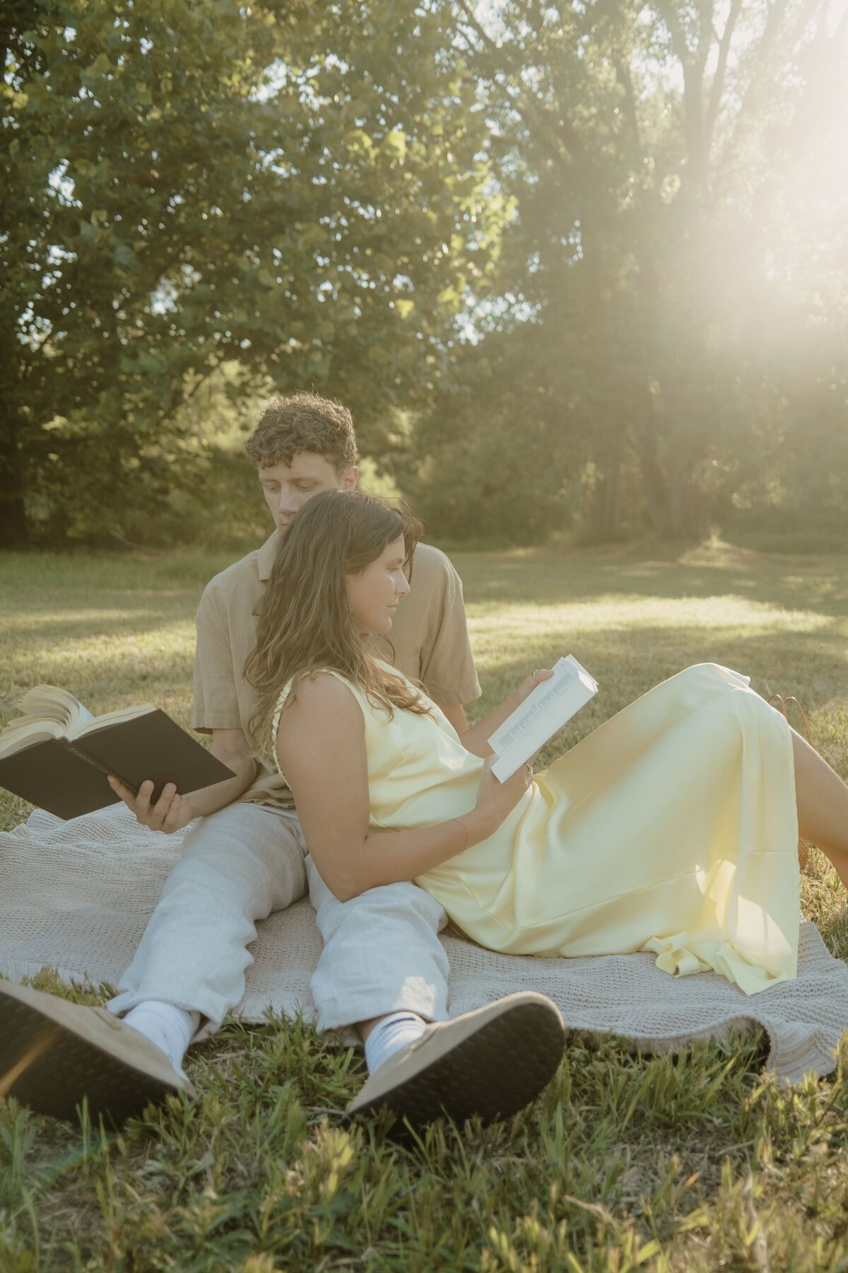 Picnic couple photoshoot, session, katie grace captures