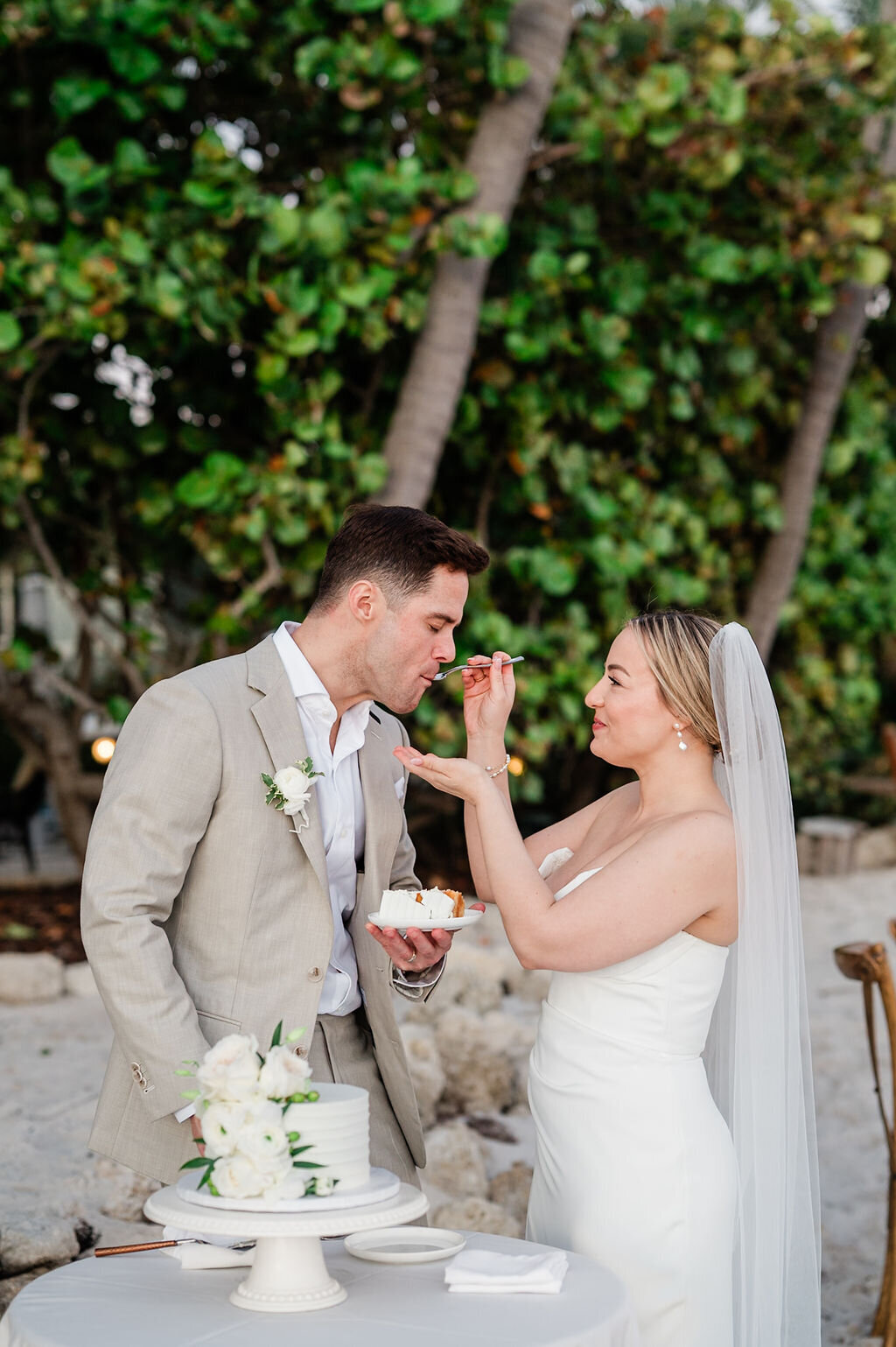 Cassie+DerekLittlePalmIsland-448