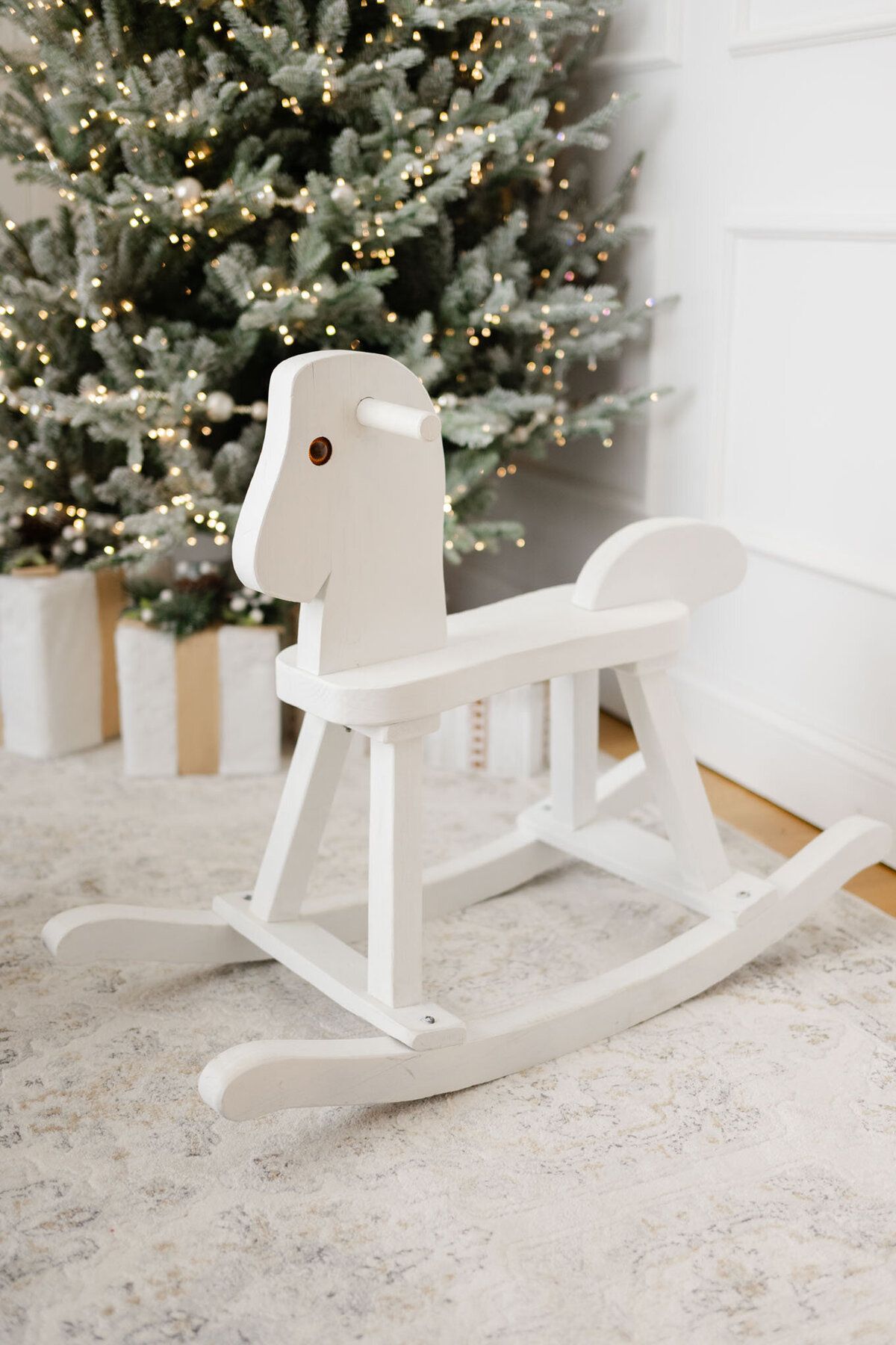 2025 Maine Studio Christmas Minis Gallery-9