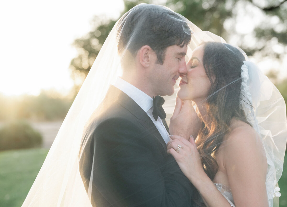 Arizona desert wedding photo at La Mariposa in Tucson