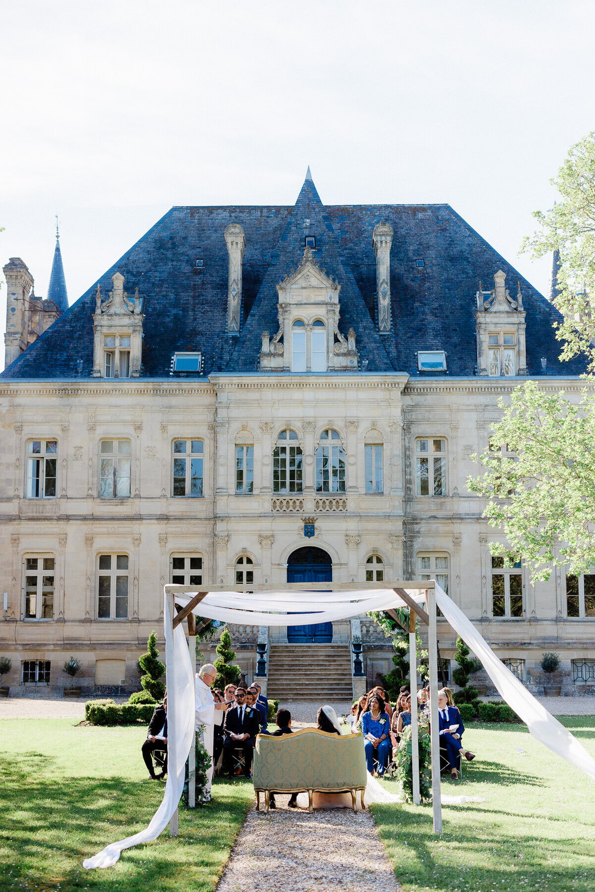 Modern_Chic_Chateau_Valouze_Destination_Wedding_Photographer-167