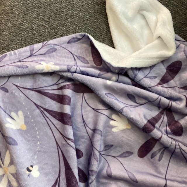 YNWVelveteenBlanket Medium
