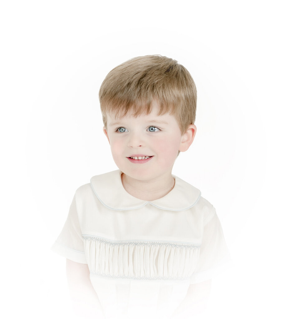 Vingetted children's portrait