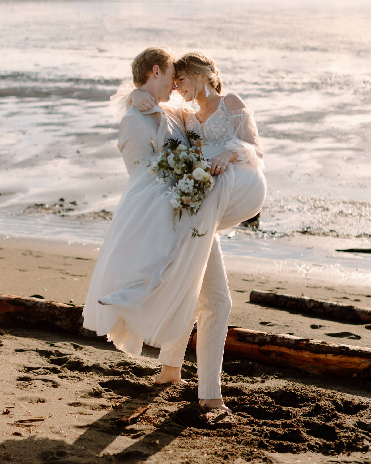 Vancouver-Elopement-Photographer-78