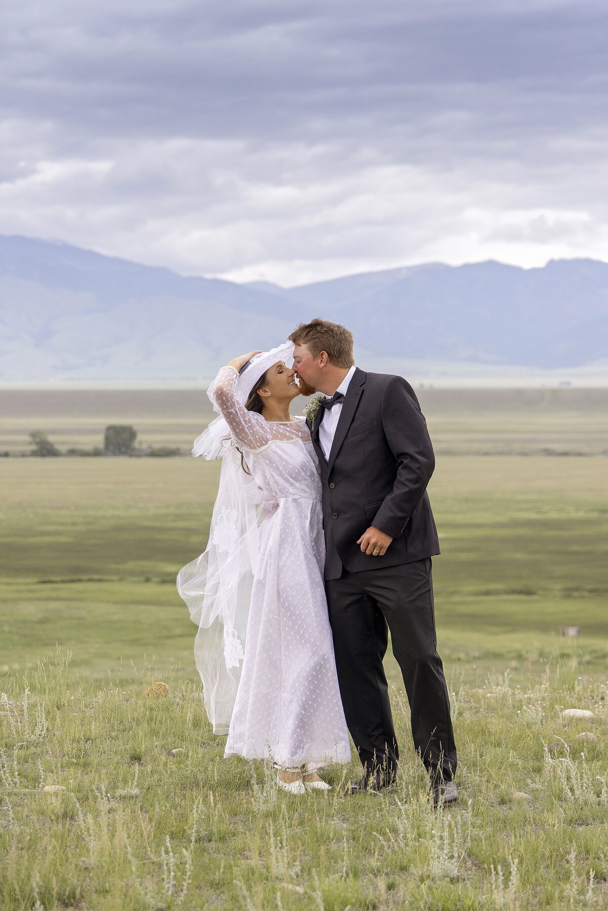 Shanna-Mae-Photography-Montana-Photographer-Montana-Weddings-Rainbow-FX-Ranch-013