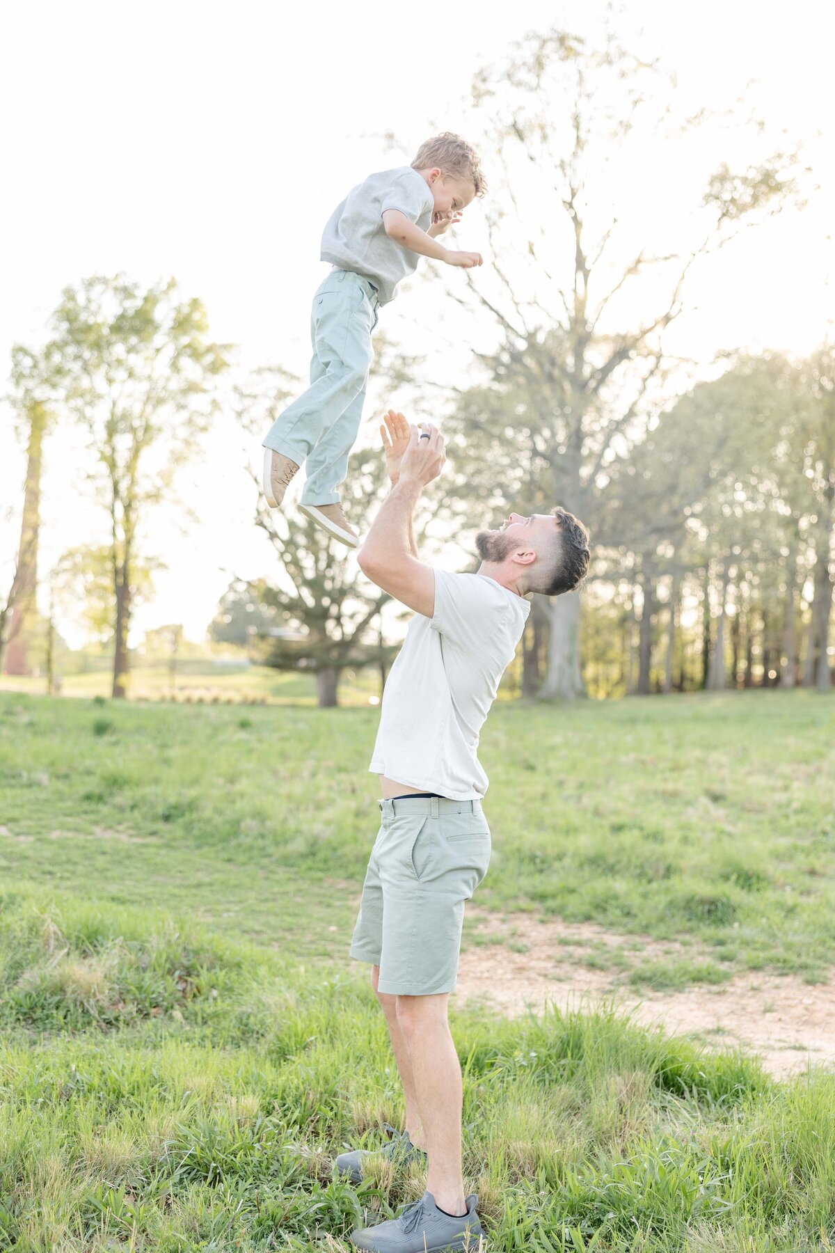 Raliegh-NC-spring-Mini-Session-Magnolia-and-Grace-Photography-Co-HeatherS# (1)-9