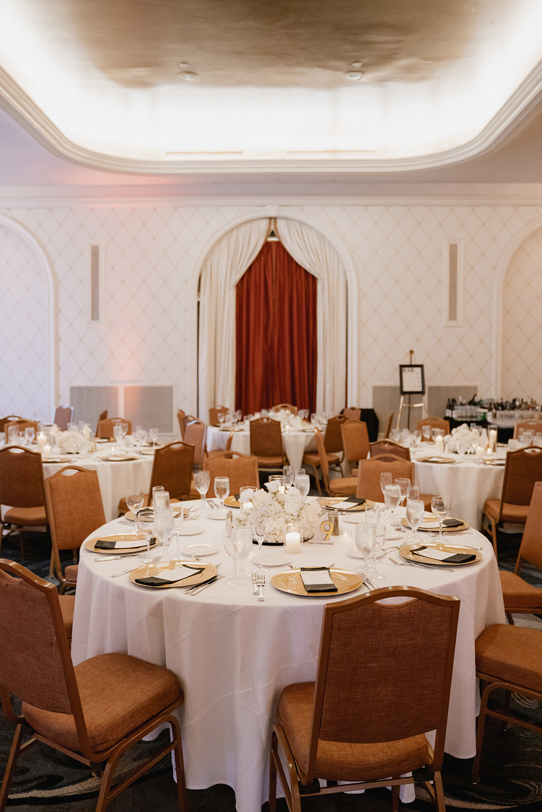 formal wedding reception place settings