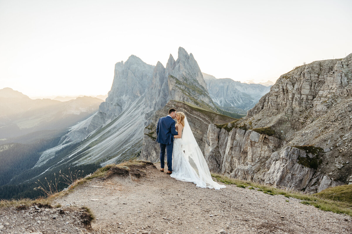 Romantic mountain wedding portraits at Seceda Italy