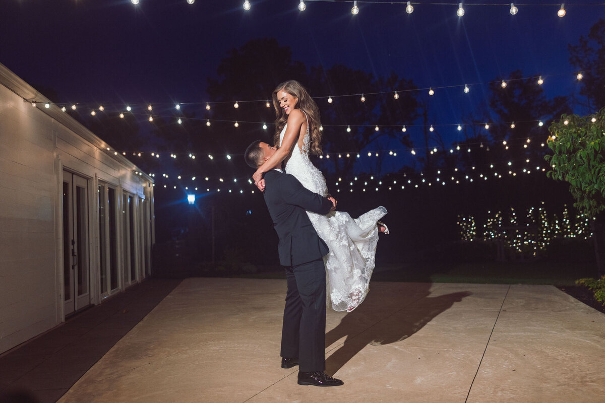 250711-Kelly&Joe-TheHamiltonManor-Wedding-Hamilton-Previews-Web-186
