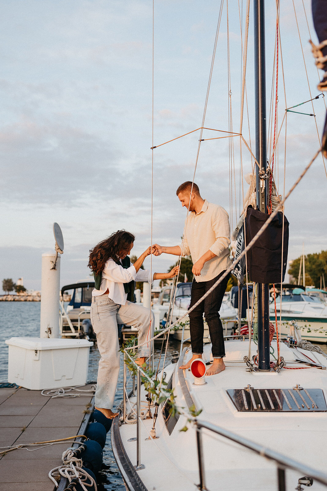 romantic-sailboat-couples-photography-2