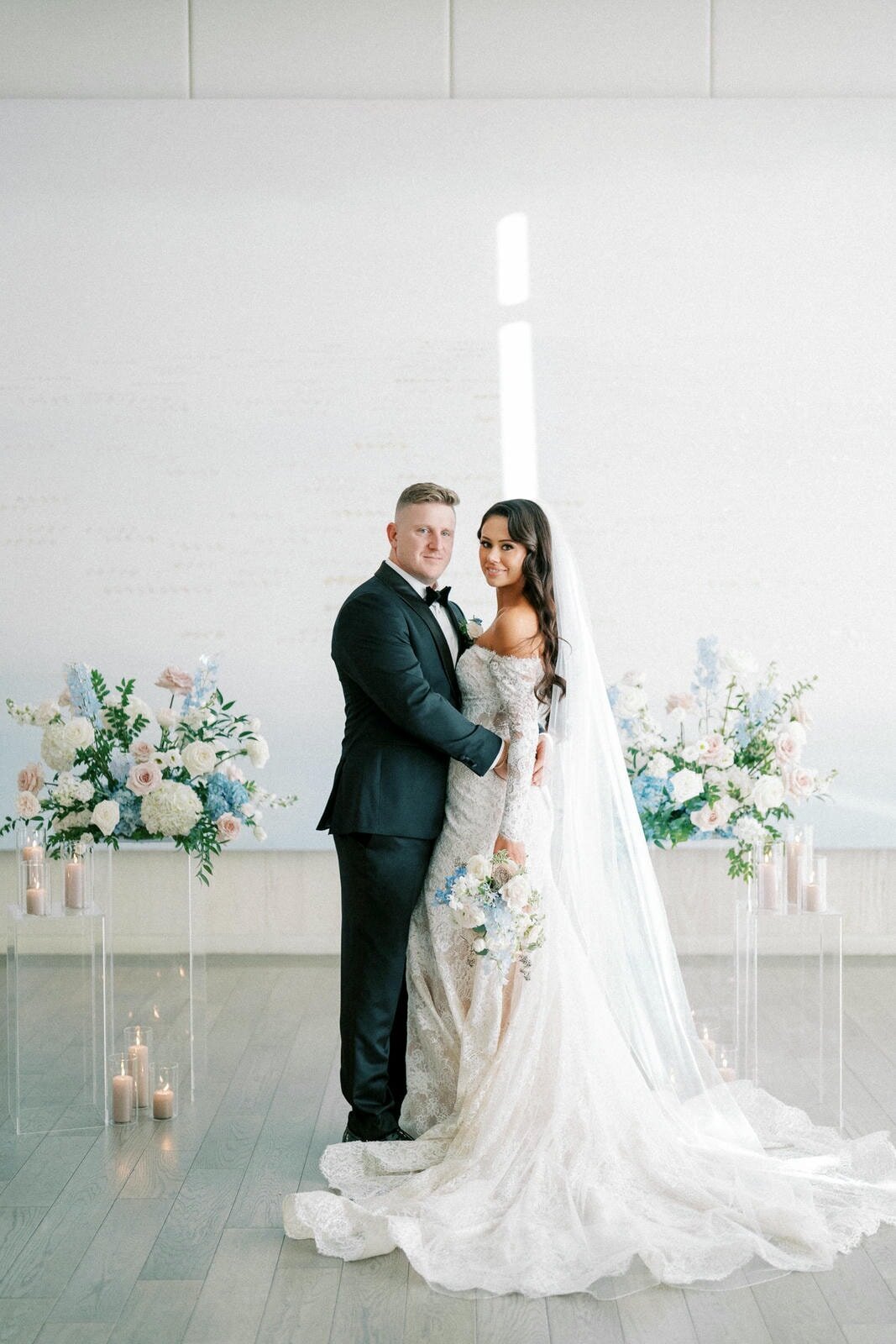 W9-Wedding-Photos-The-Pearle-Burlington-Lake-Ontario-Stephen-and-Oksana-2024-09-29-2500px-1150