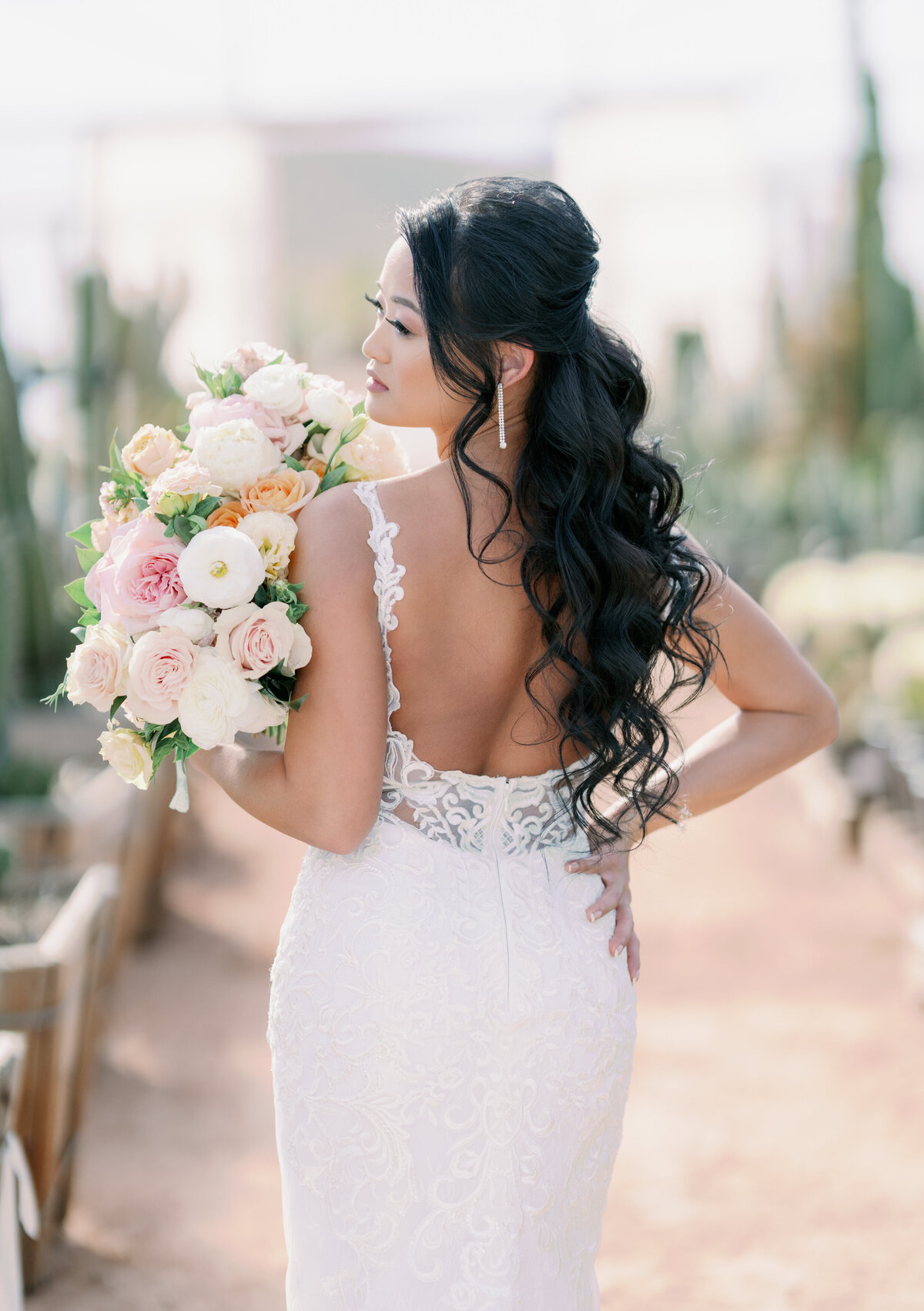 of-the-desert-flor-las-vegas-wedding-florist-cactus-joes-0005