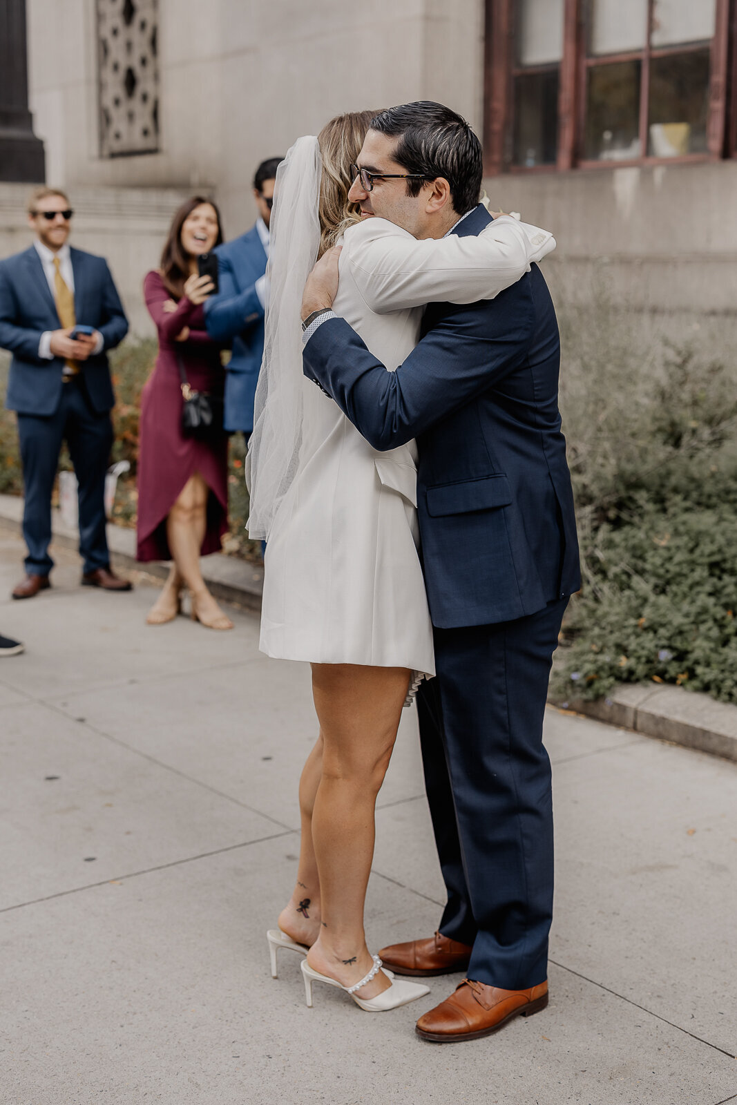 intimate wedding photographer brooklyn bridge