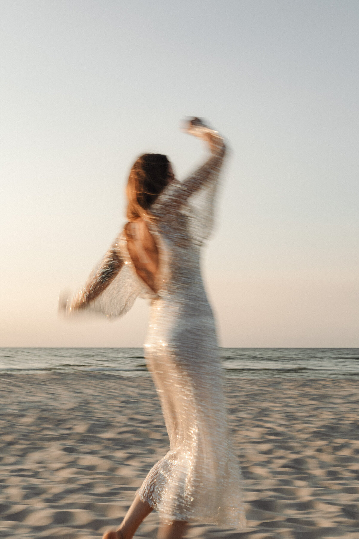 kaboompics_rays-at-the-beach-a-sparkling-moment-32934