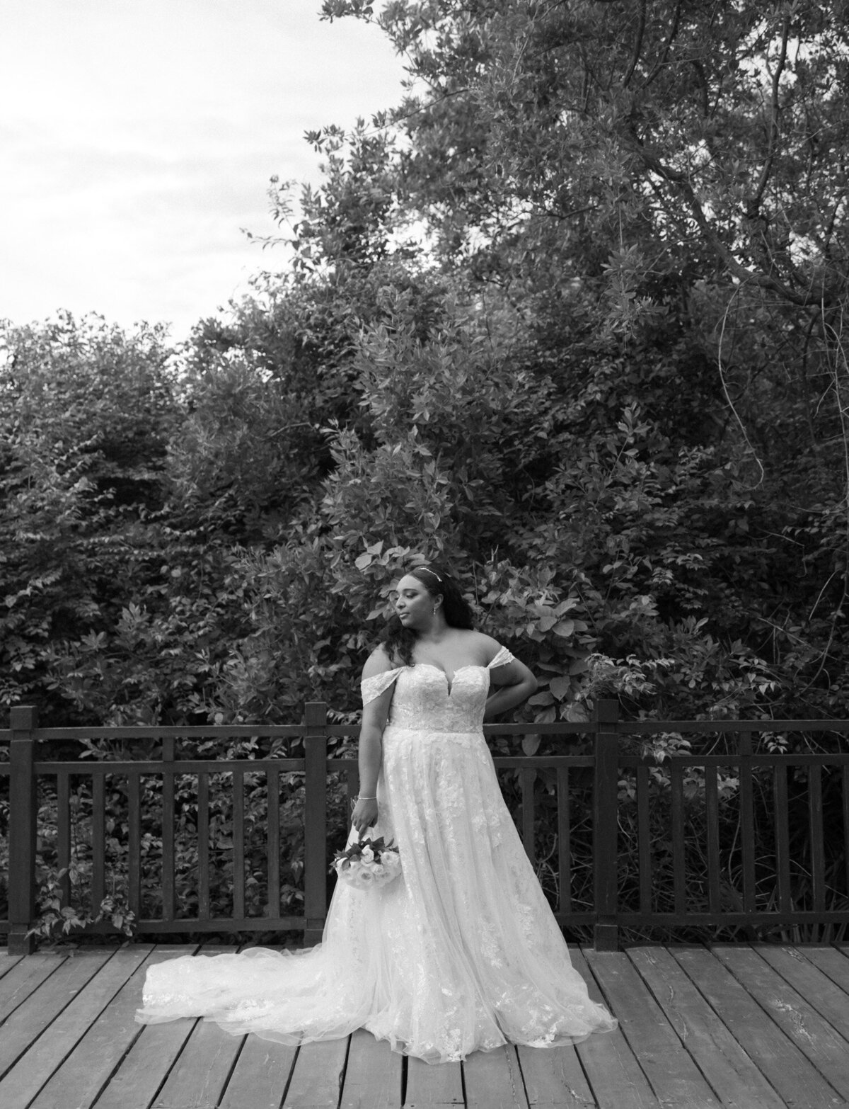 Plus size bride in long dress, Mexico wedding, Playa del Carmen