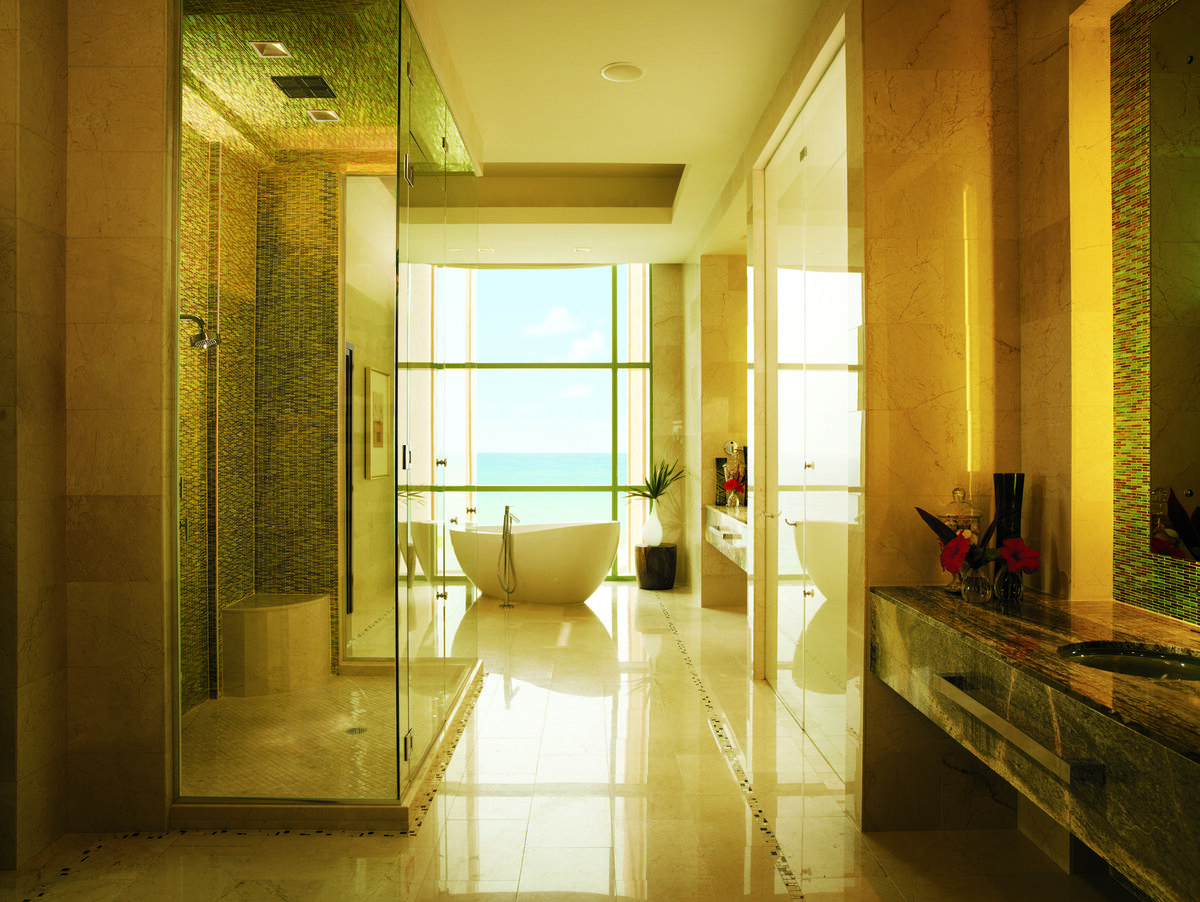 presidential suite bathroom