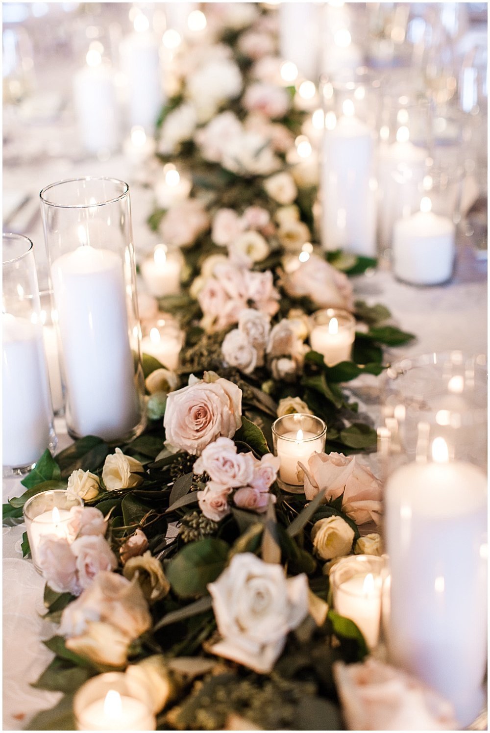 Canal-337-White-Green-Elegant-Wedding-Jenny-Haas-Photography-Jessica-Dum-Wedding-Coordination_photo__0021