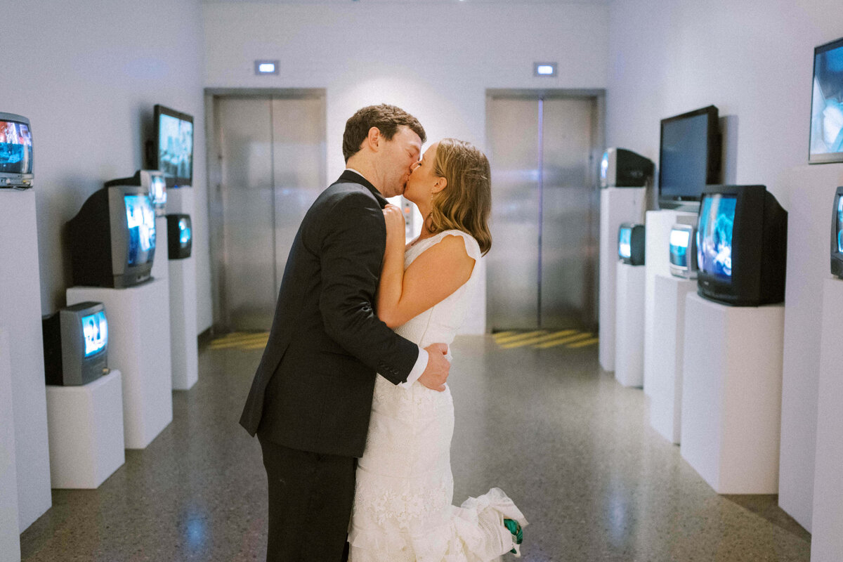 last-kiss-before-elevator-exit