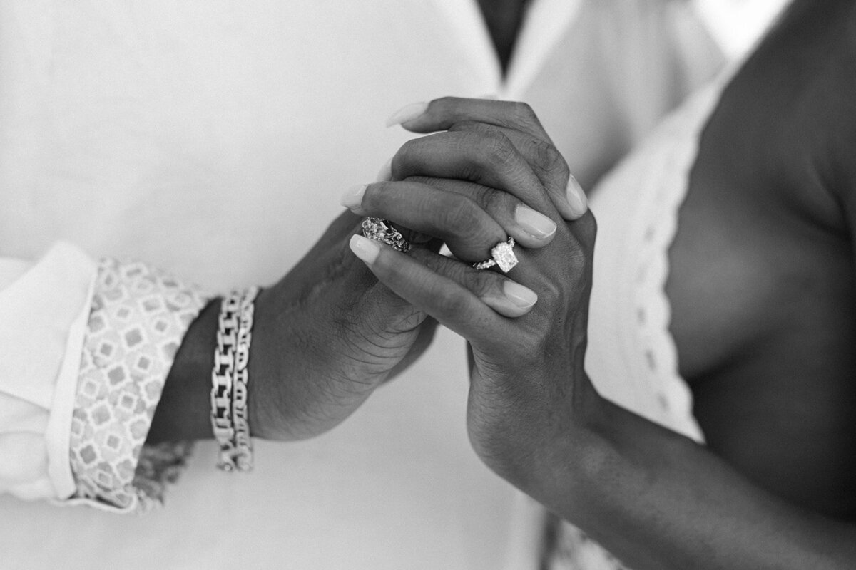 5O1A8929-BW-Nneka&Rick-StBarths-Engagement-2022-(c)TisaSencur