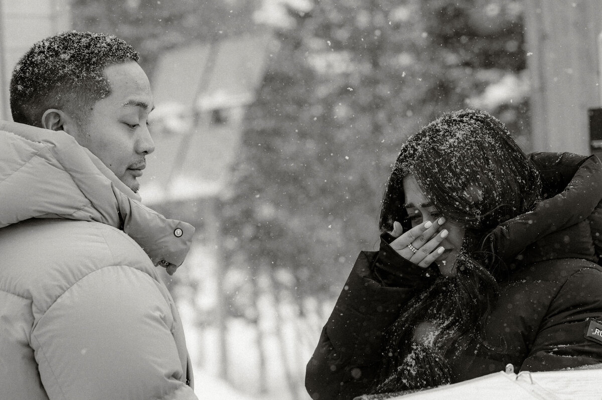 S-R_Winter-Elopement-Quebec-47