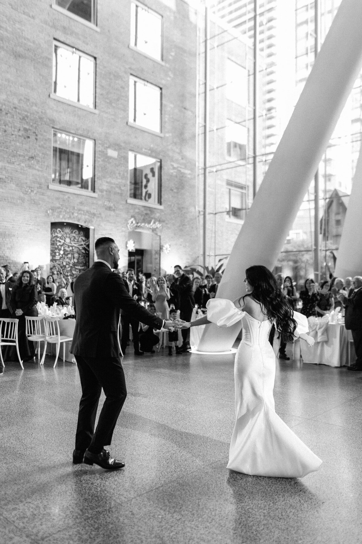 515-Ricardas-Restaurant-Toronto-Canada-Sabrina-Paolo-Wedding-36