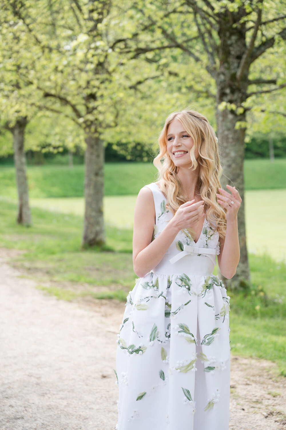 Engagement-shoot-picnic-in-France-2-9