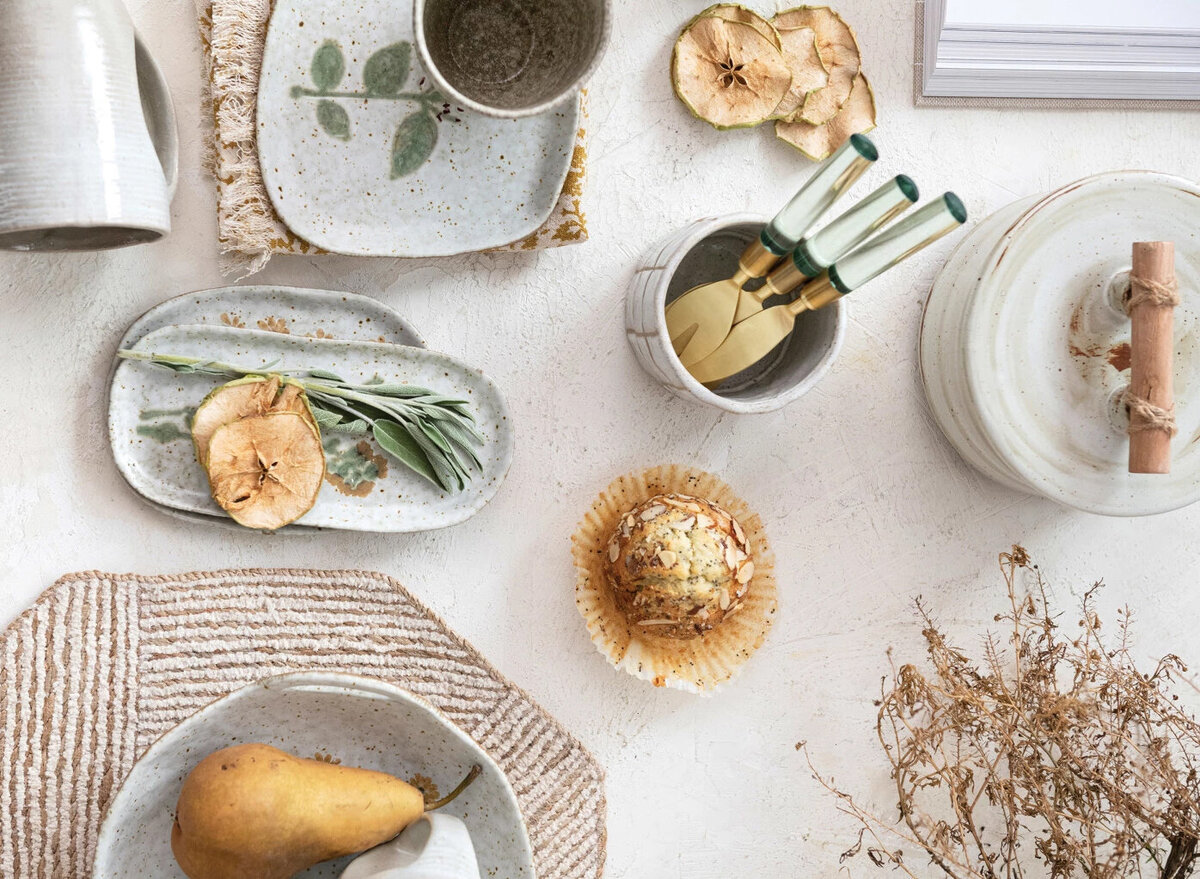 image of plates, bowls, and cups