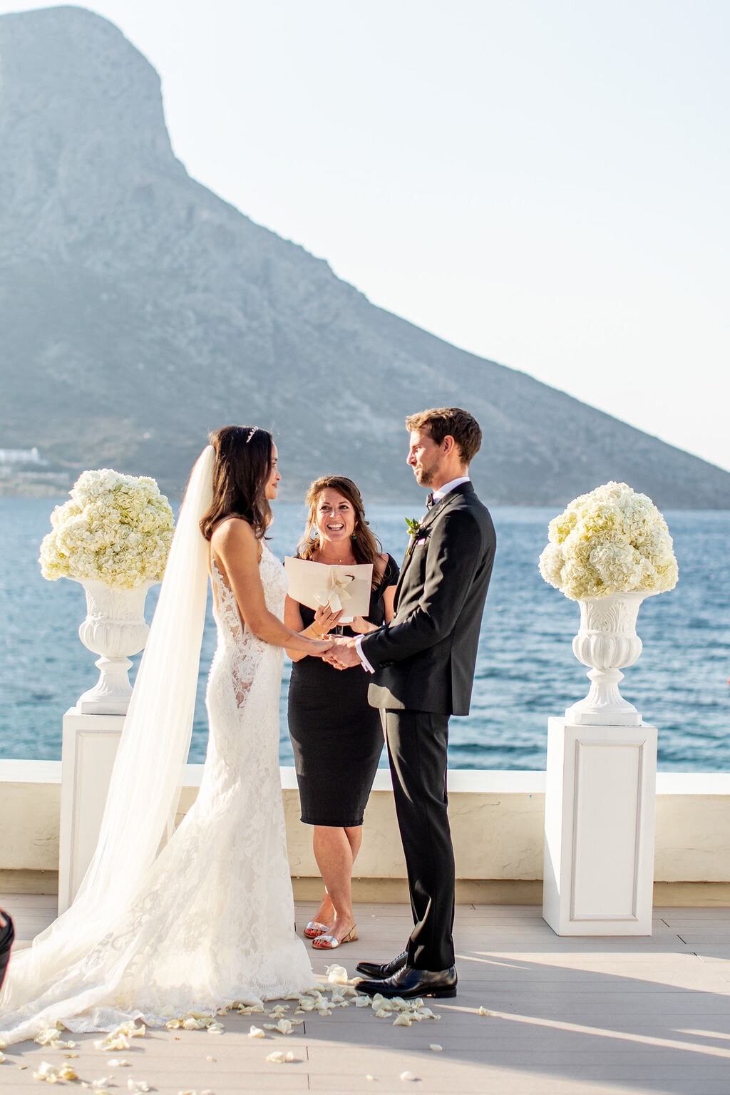 contemporary black and white wedding on kalimnos island (32)