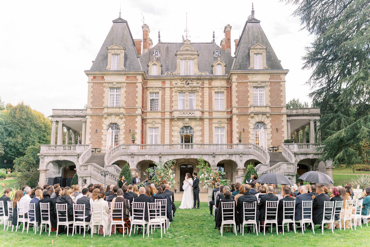 Maïlys Fortune Photography Husband Wife Wedding Weddings Photography France Switzerland Italy Timeless Dreamy Imagery Bilingual French English Destination Weddings Destination Wedding Provence French Riviera Paris Lake Como Tuscany98