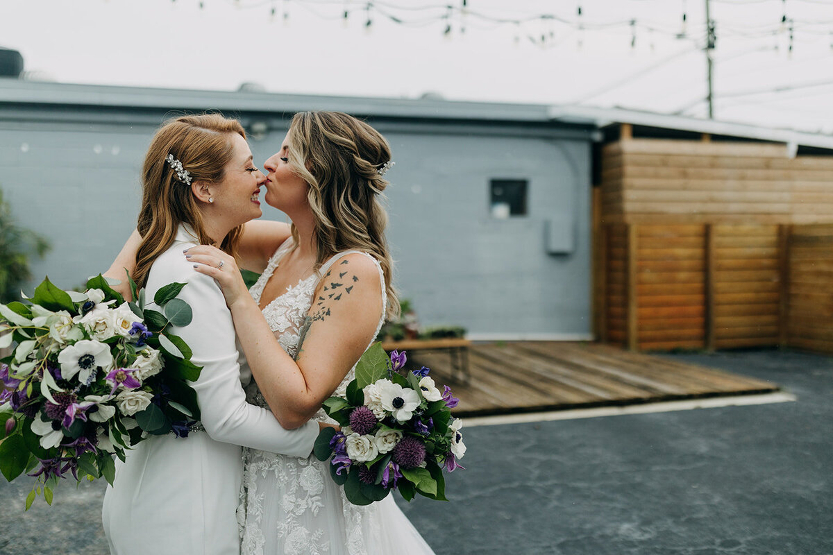amber-mcwhorter-photo-wild-roots-florida-elopement-chantilly-chic-celebrations-1