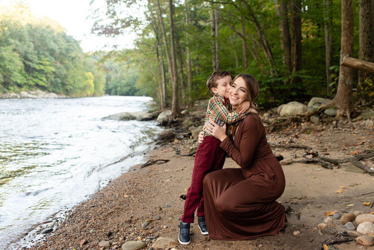 Sharon Leger Photography | Newborn and Family Photographer in CT | Collinsville Family Session Fall Sunset-4