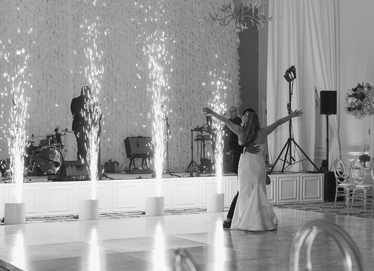 Wedding Country Club of Orlando Emily & Jonny by Party Perfect MomentswithMae-1008