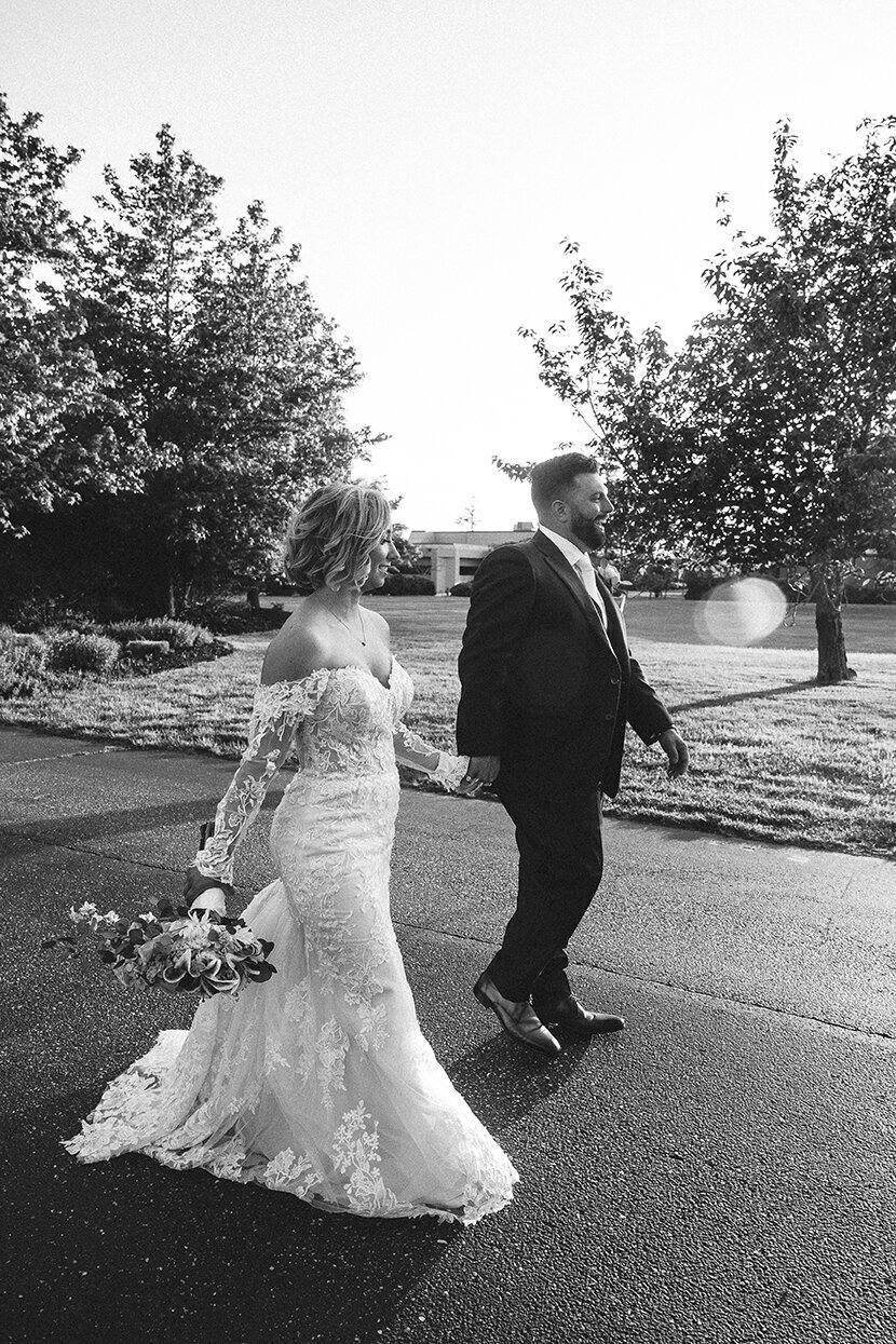 Mira Park Photography NY based wedding photographer Black and white wedding portrait at Bourne Mansion in Long Island, NY