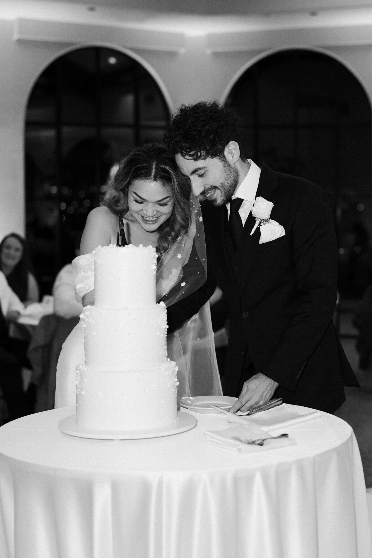 135_riskyexposure_marley-simon_las-vegas-elopement-photography