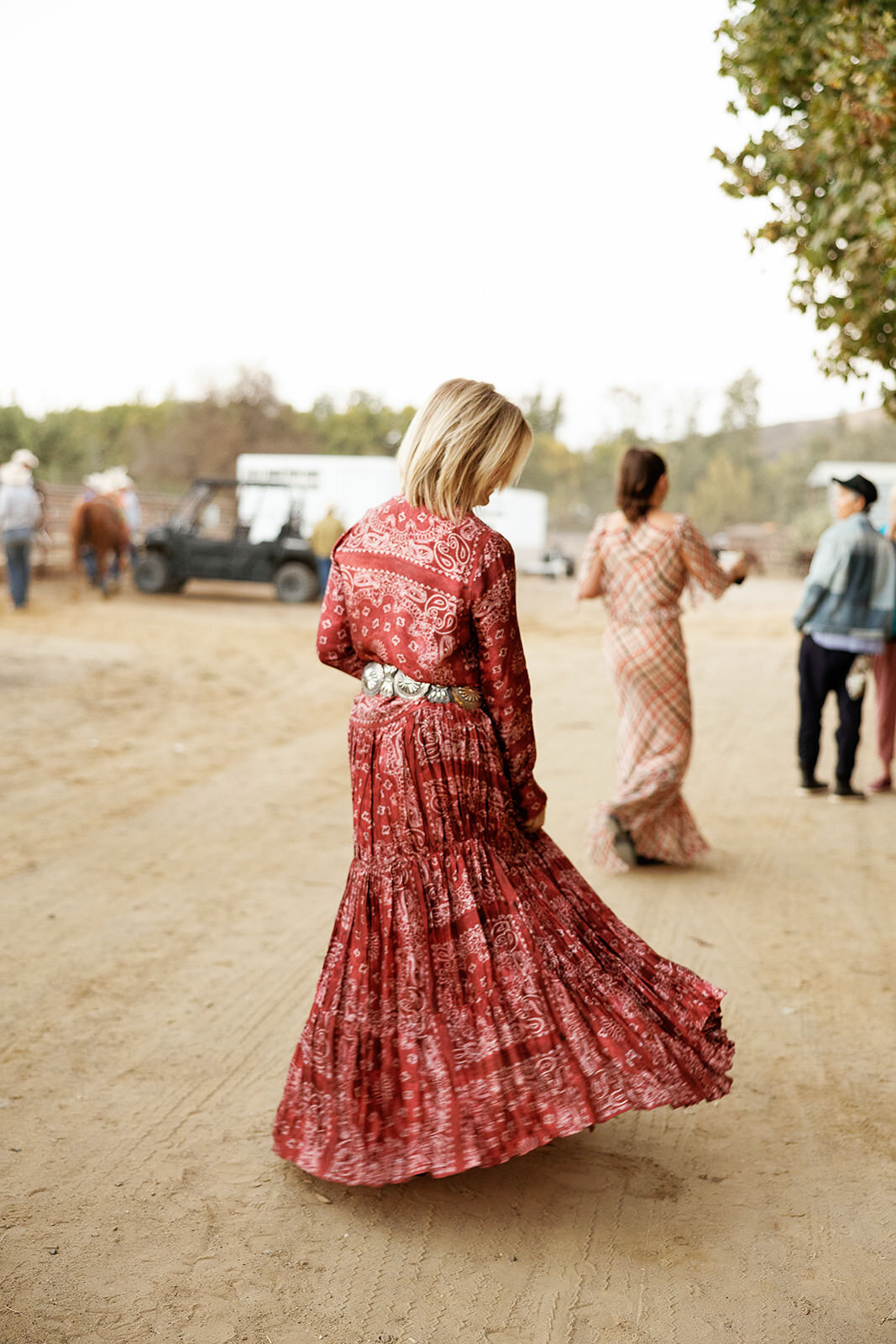 western-chic-wedding-at-alisal-ranch-4444