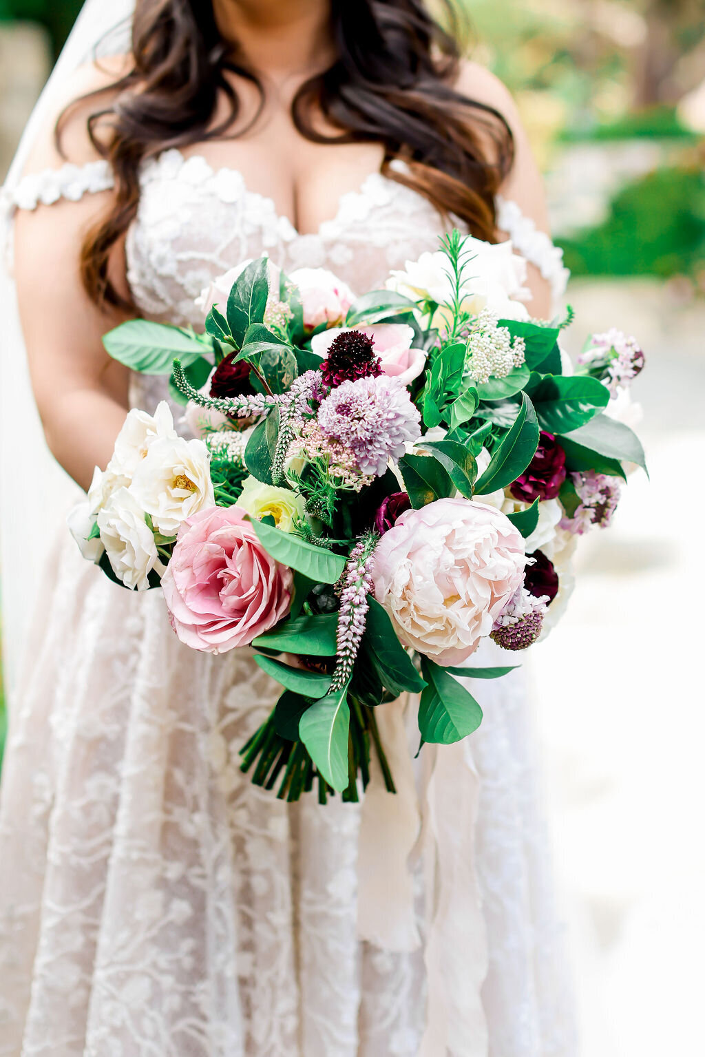 brides-bouquet-wayfarer-chapel-wedding-california-sarah-block-photography