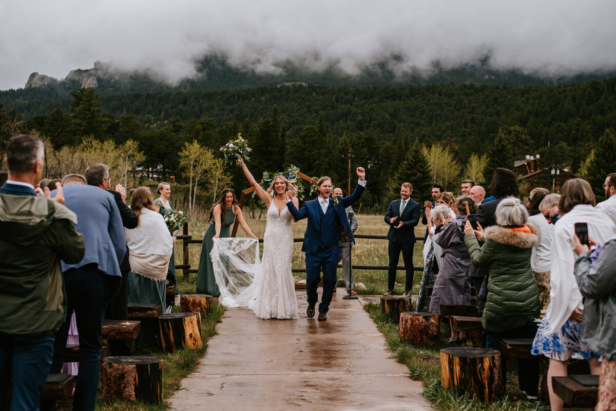Sara + Lucas Sneak Peeks-53