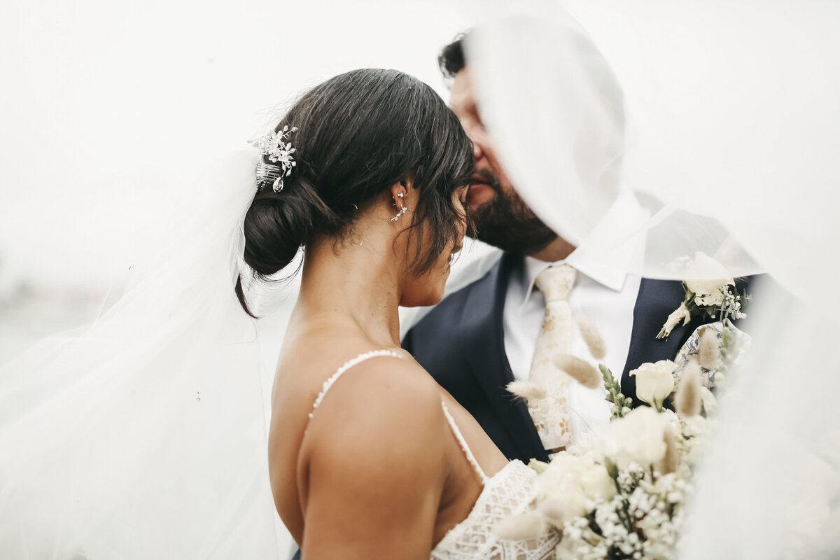 wedding-san-diego-balboa-park-bride-groom-veil--3