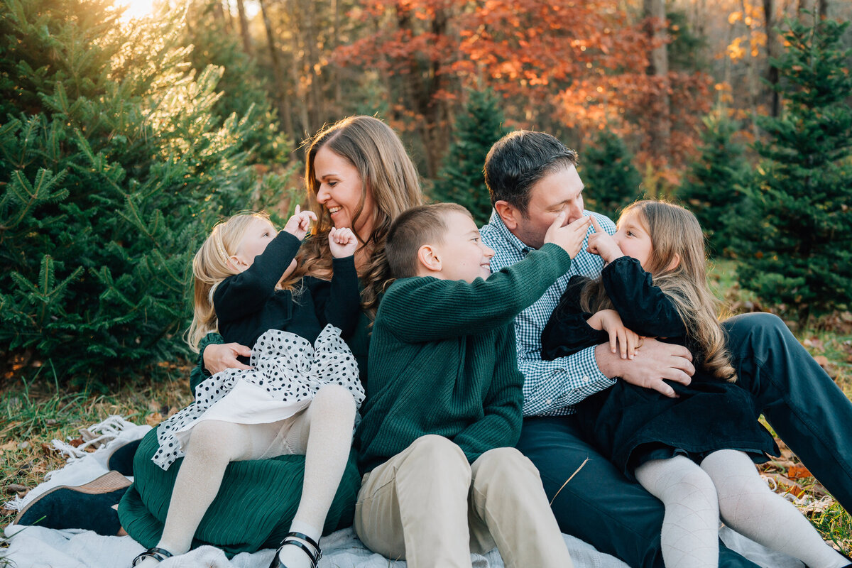 Christmas Tree Farm Mini Sessions | Connecticut Family Photographer-43
