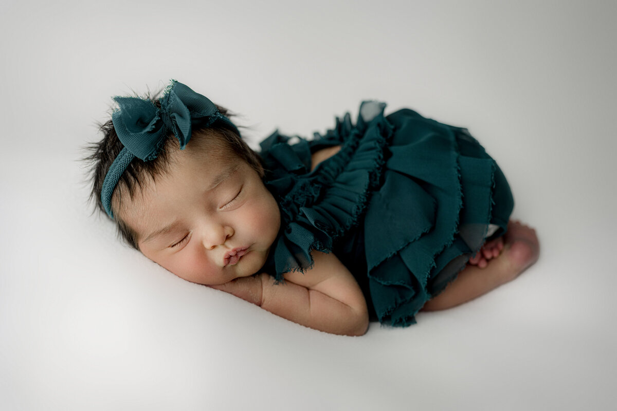 Newborn Photographer Eugene OR 02