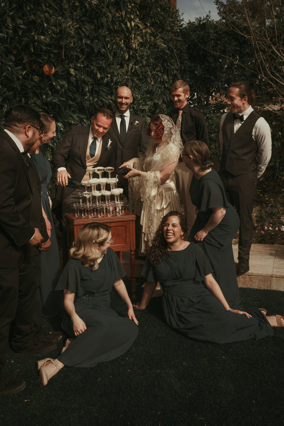 bridalparty-Arizona-Wedding-Photographer-Iowa_wedding_photographer-Bakyard-wedding-vintage-bride-Alaynna-Ann_Schwartz-Playlife-12